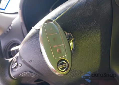 2015 Nissan Pathfinder S z USA, uszkodzony, nr VIN 5N1AR2MM5FC689930